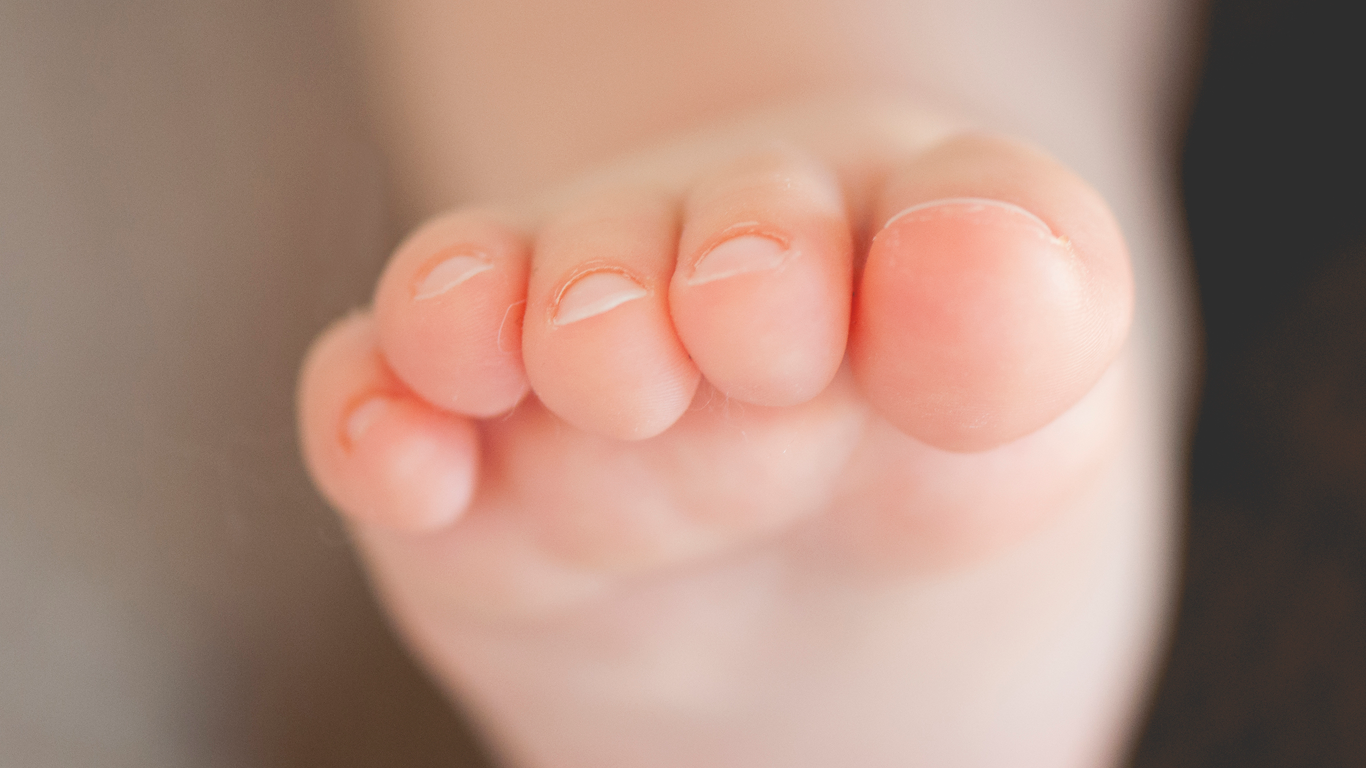 Detalle pie bebé Mundopeke